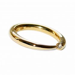 Simple elegant ring in 18ct yellow gold with comfortable rounded band set with a brilliant 3pt diamond (vsfg quality). Solid 3mm band tapers to a point (also available in 9ct yellow gold, and platinum - prices available on request).