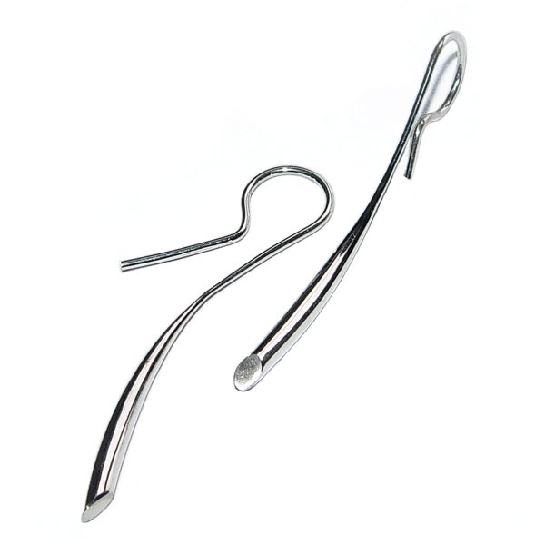 These short silver wiggly drop earrings are elegant yet simple in design. The earrings taper from 3mm and are approx 38mm long.
